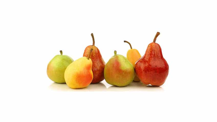 فواید و خواص گلابی: طبع آن در طب سنتی و جدول ارزش غذایی آن