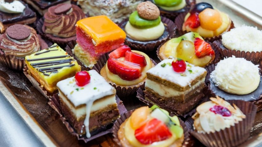 چرا برای خوردن خوراکی های شیرین ولع داریم؟