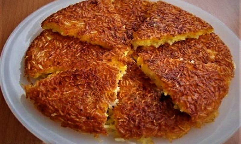 ته دیگ زعفرانی و ماست
