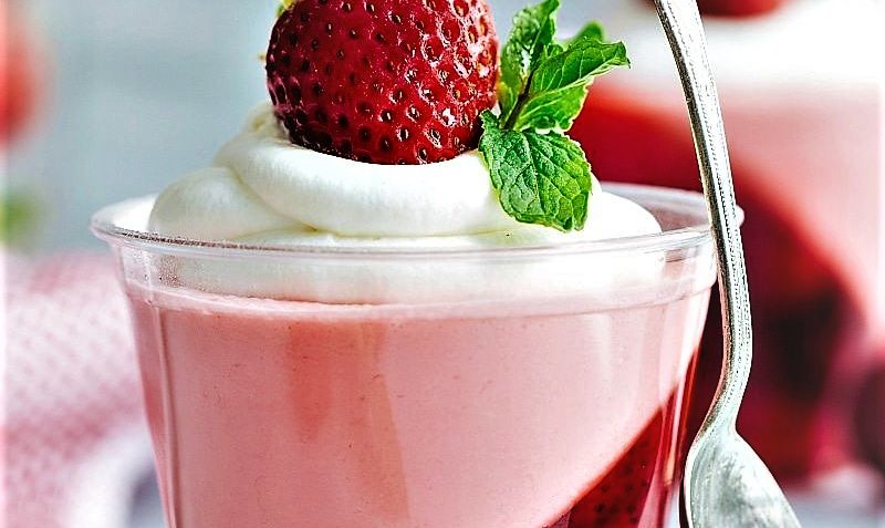 کرم ژله توت فرنگی