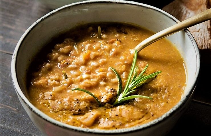 سوپ سبزیجات و لوبیا