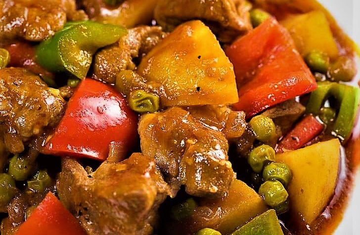 خوراک نخود فرنگی و گوشت