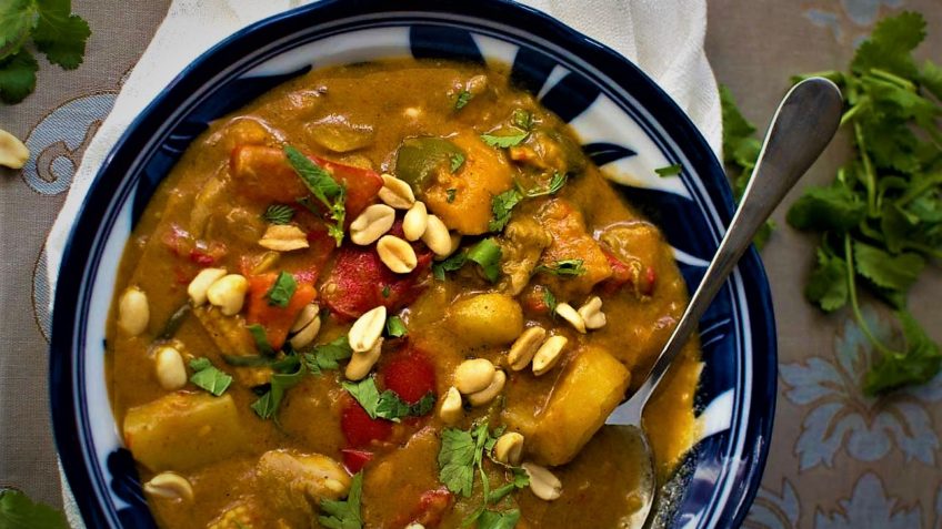 کاری ماسامان با مرغ