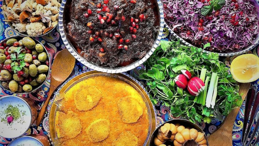 انار آویج خورش