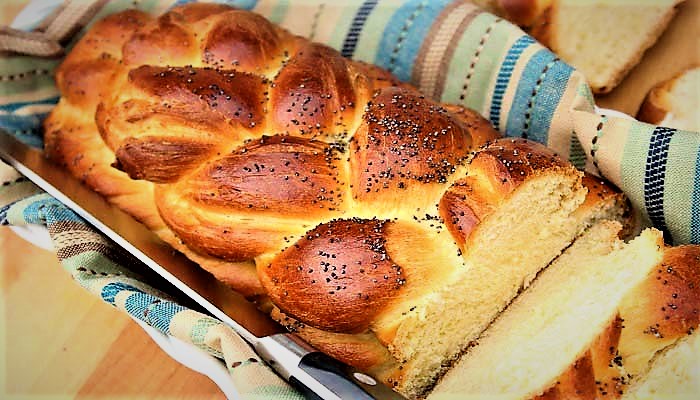 نان شیرین صبحانه