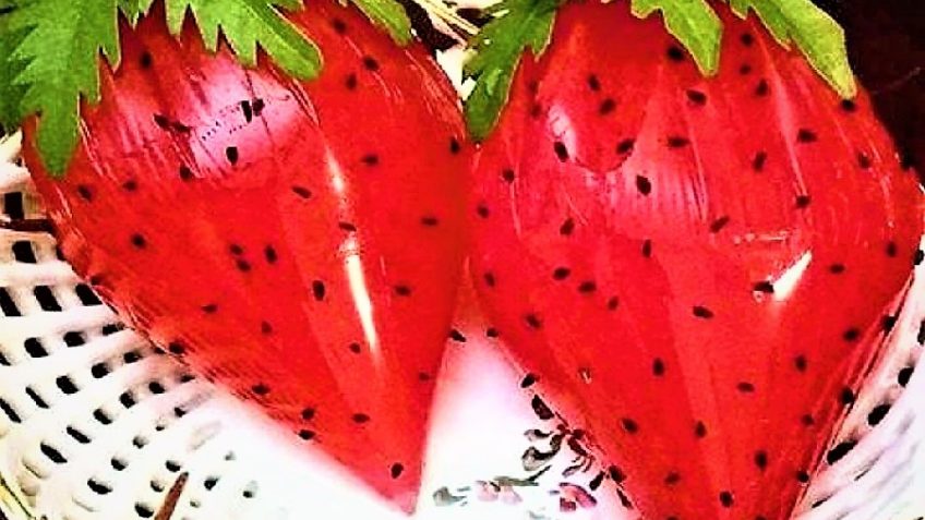 ژله توت فرنگی