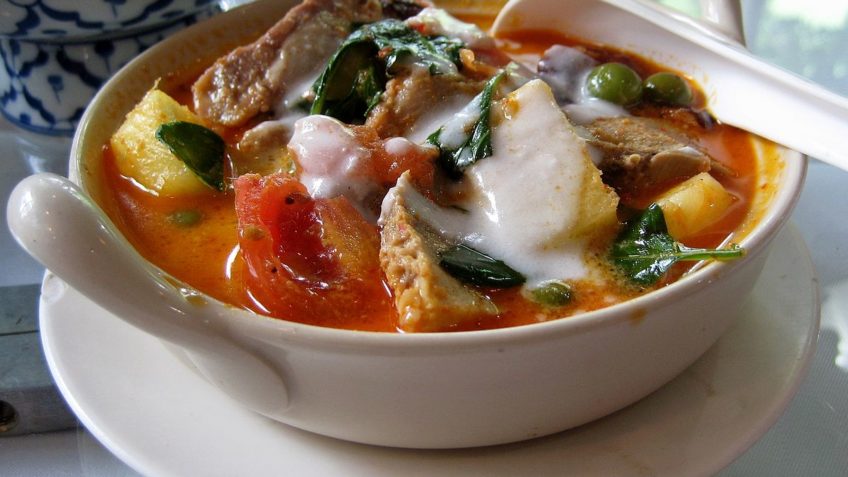 کاری ماسامان با مرغ